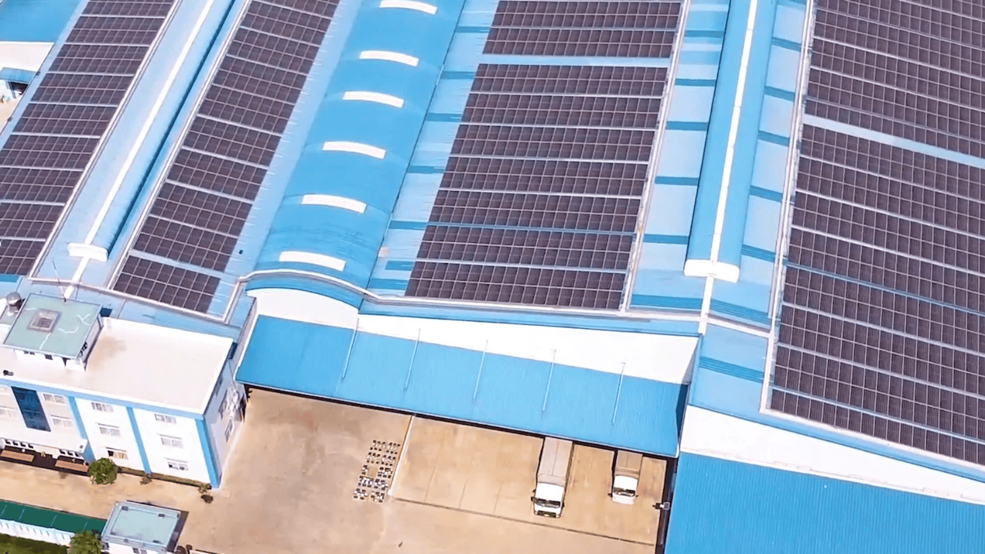 Solar LED batten light